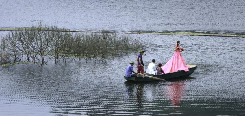 La phot’eau insolite de la semaine : « Bride on boat »