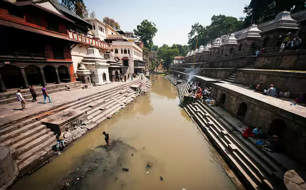 Laurent Anstett : Pashupatinath, un site religieux emblématique de la question des usages de l’eau